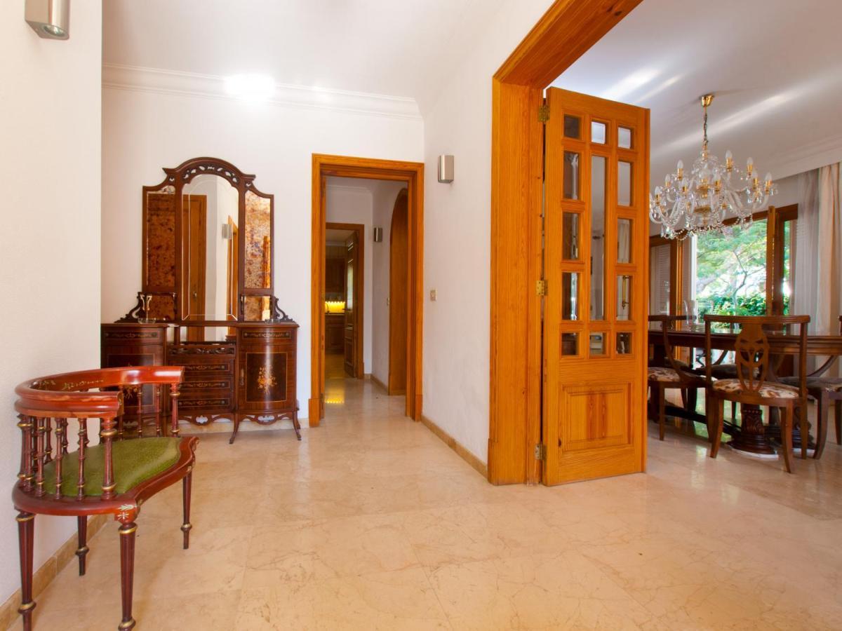 Villa Tita De Manresa, Con Jardines Y Vista Mar อัลกูเดีย ภายนอก รูปภาพ