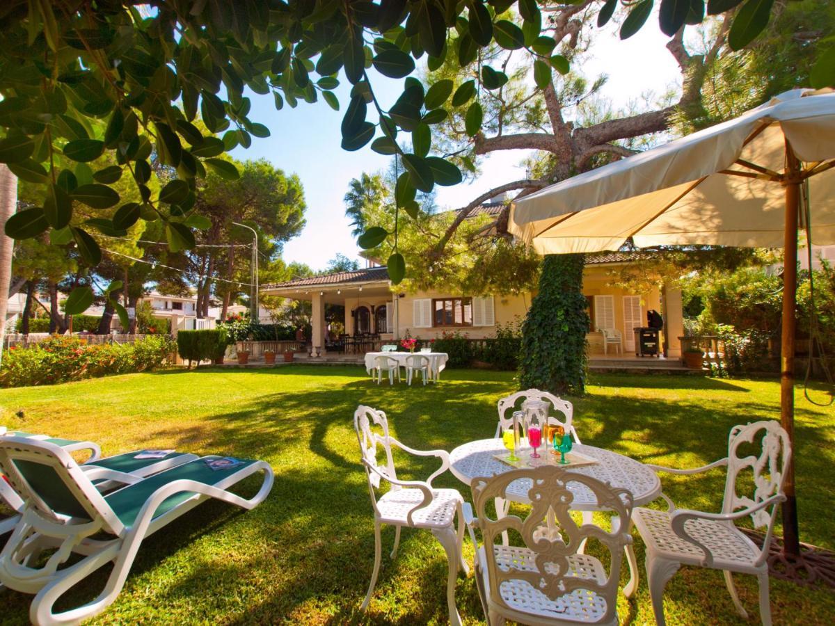 Villa Tita De Manresa, Con Jardines Y Vista Mar อัลกูเดีย ภายนอก รูปภาพ