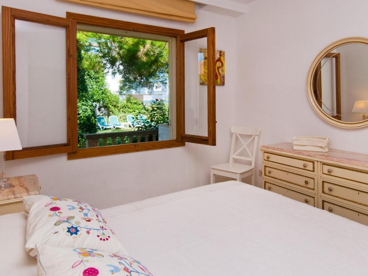 Villa Tita De Manresa, Con Jardines Y Vista Mar อัลกูเดีย ภายนอก รูปภาพ