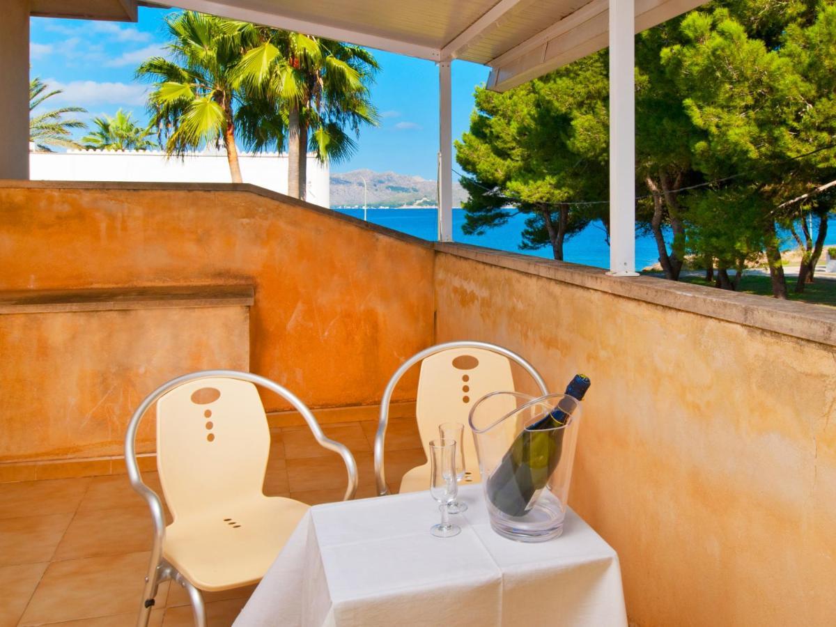 Villa Tita De Manresa, Con Jardines Y Vista Mar อัลกูเดีย ภายนอก รูปภาพ